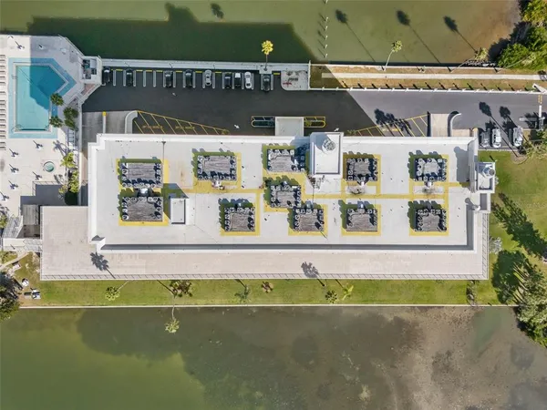 $360,000 | 100 Pierce Street, Unit 210, Clearwater, FL 33756