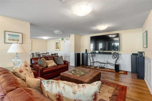 $360,000 | 100 Pierce Street, Unit 210, Clearwater, FL 33756