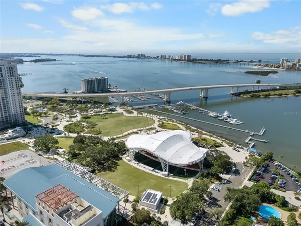 $360,000 | 100 Pierce Street, Unit 210, Clearwater, FL 33756