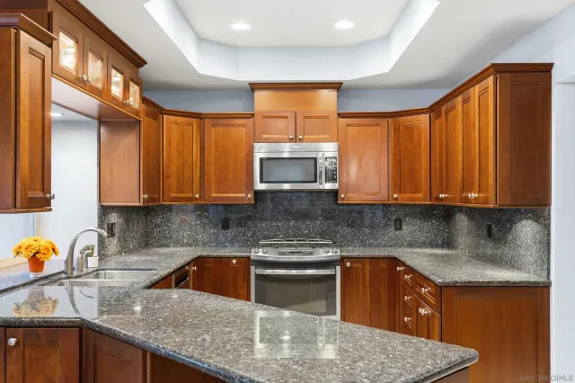 $1,249,000 | 13794 Stoney Gate Place, San Diego, CA 92128