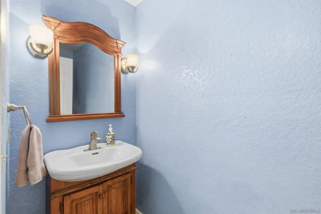 $1,249,000 | 13794 Stoney Gate Place, San Diego, CA 92128