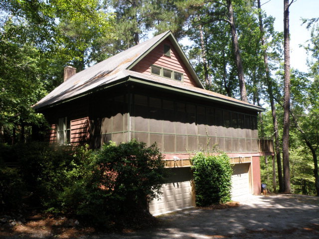 1872 Wood Valley Road Macon, GA 31211 - Photo 24 of 28 a front view of house with yard