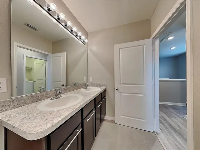 $2,519 | Undisclosed Address, Palmetto, FL 34221