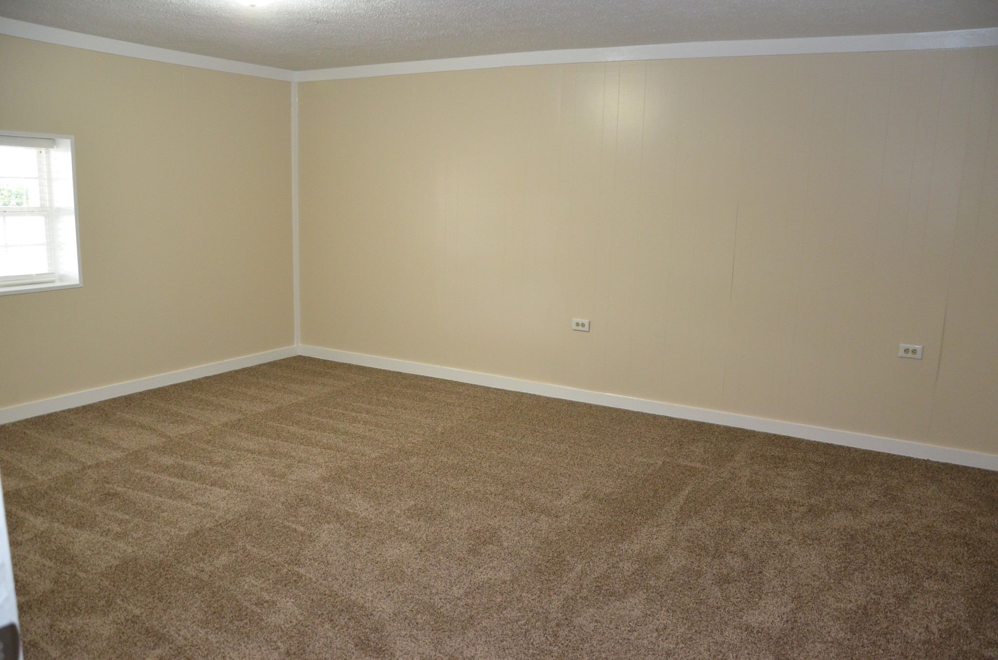 2742 Sherrilltown Road Watertown, TN 37184 - Photo 30 of 30 an empty room with a window