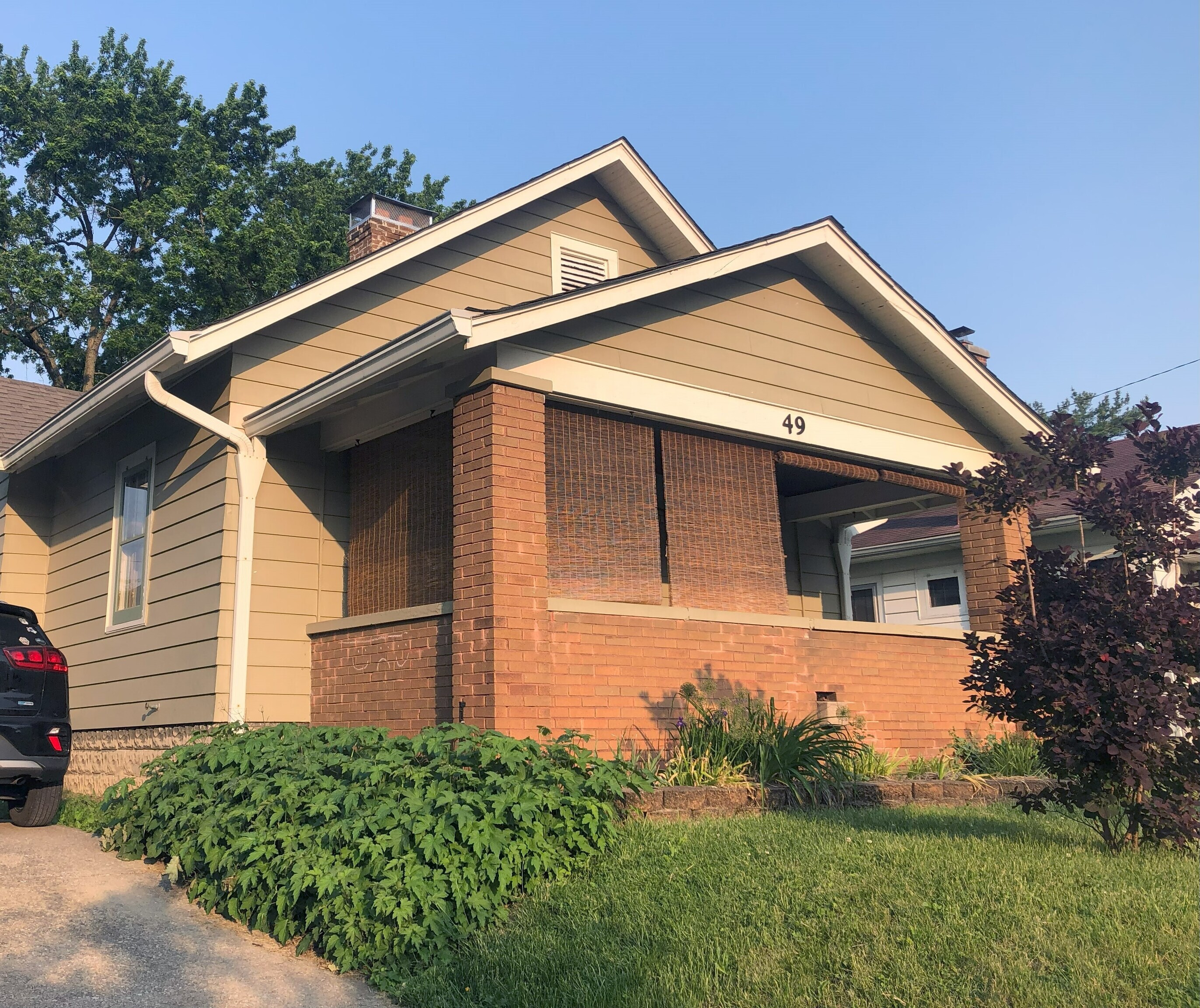 49 North Ridgeview Drive Indianapolis, IN 46219 - Photo 2 of 3 Gallery Image 2