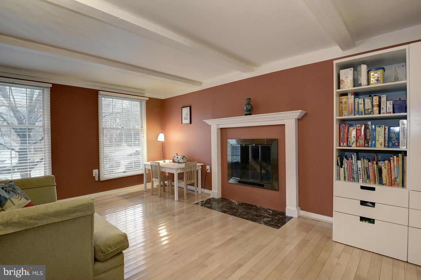 2200 Jester Court Reston, VA 20191 - Photo 12 of 30 Family Room