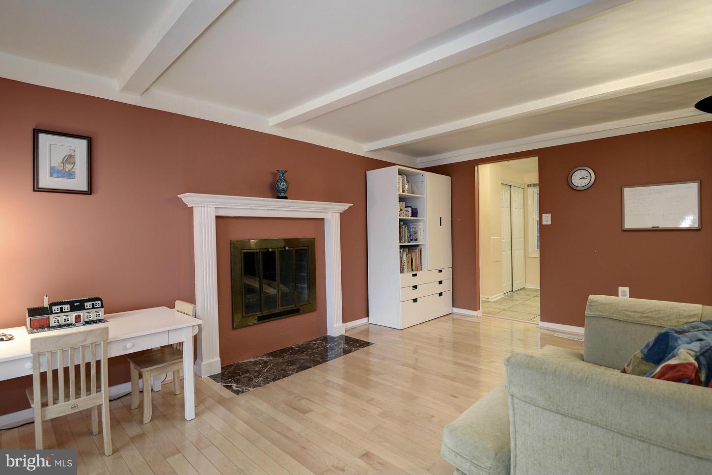 2200 Jester Court Reston, VA 20191 - Photo 13 of 30 Family Room
