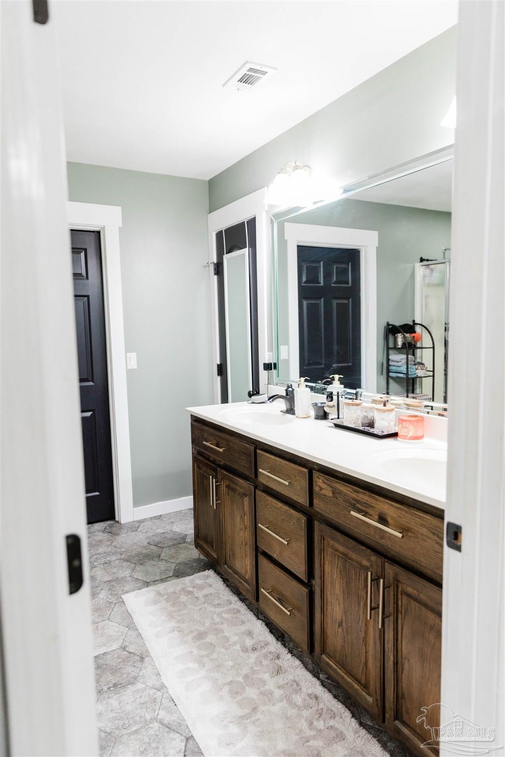 5297 Morgan Ridge Drive Milton, FL 32570 - Photo 34 of 67 Gallery Image 34