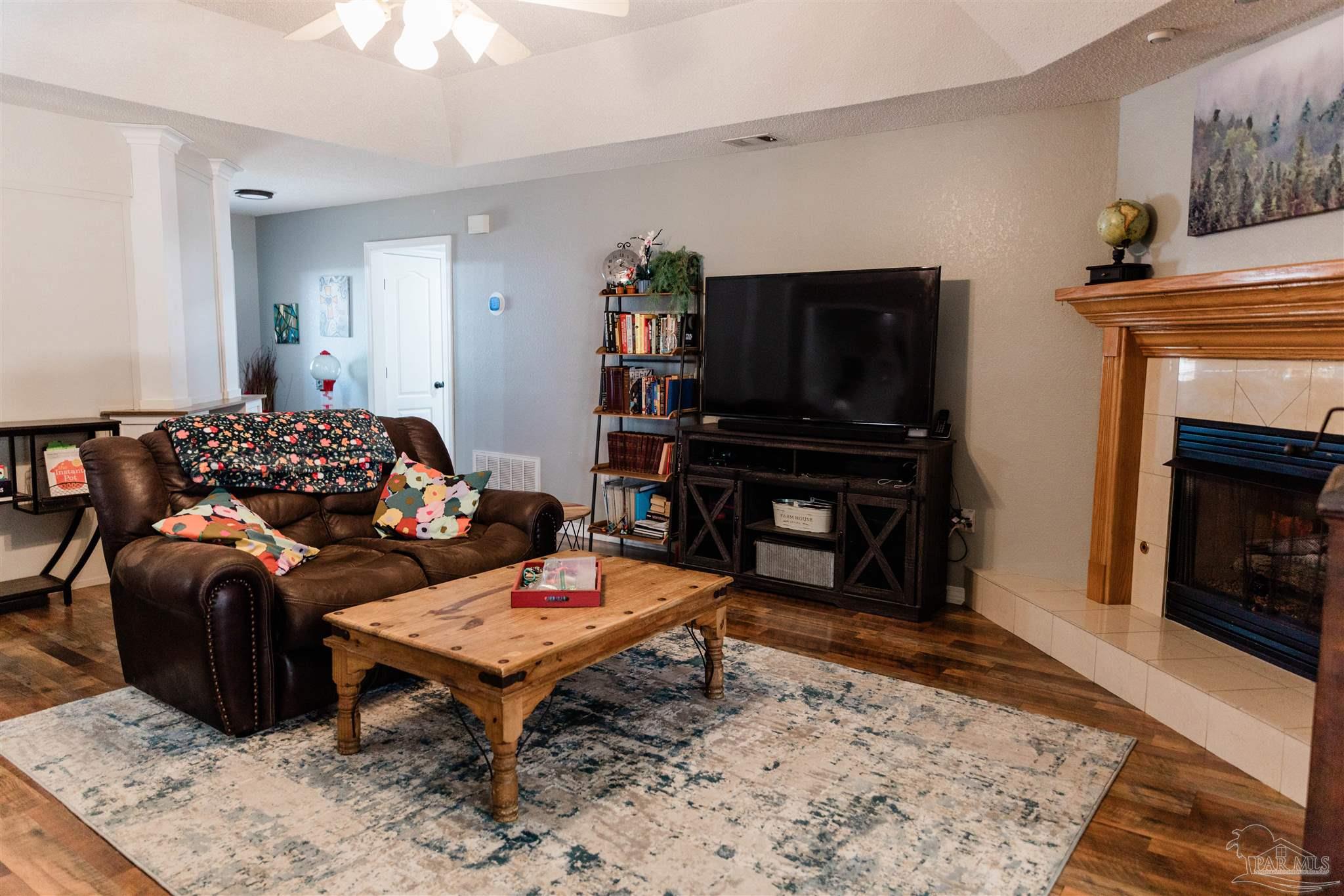 5297 Morgan Ridge Drive Milton, FL 32570 - Photo 10 of 67 Gallery Image 10