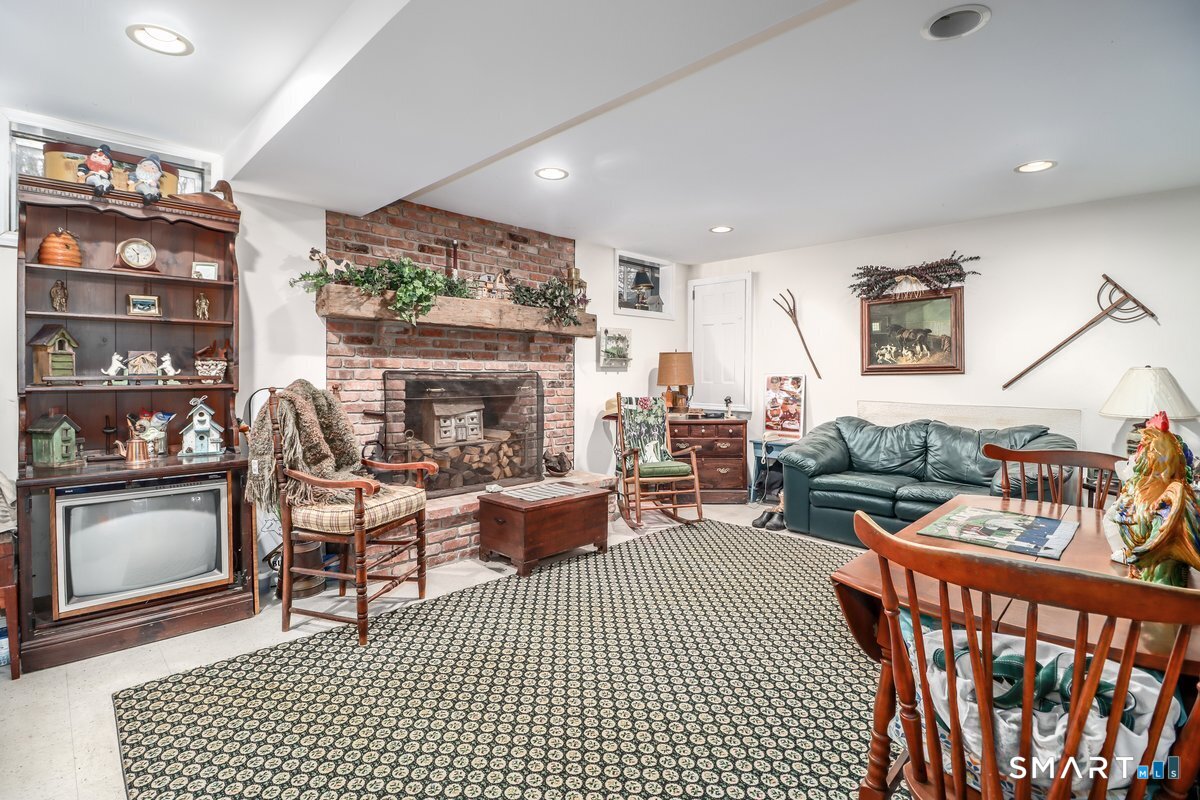 139 Candlewood Mountain Road New Milford, CT 06776 - Photo 32 of 40