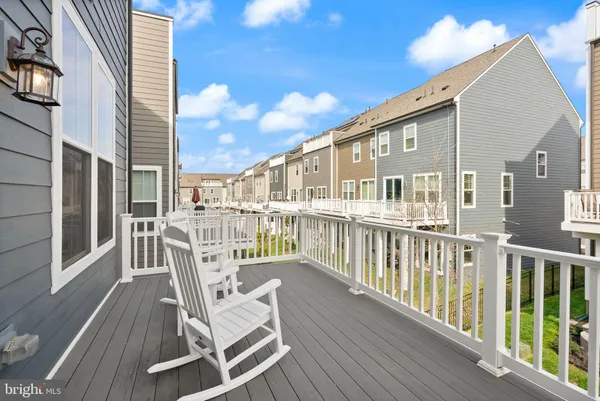 $625,000 | 1719 Beech Leaf Street, Dumfries, VA 22026