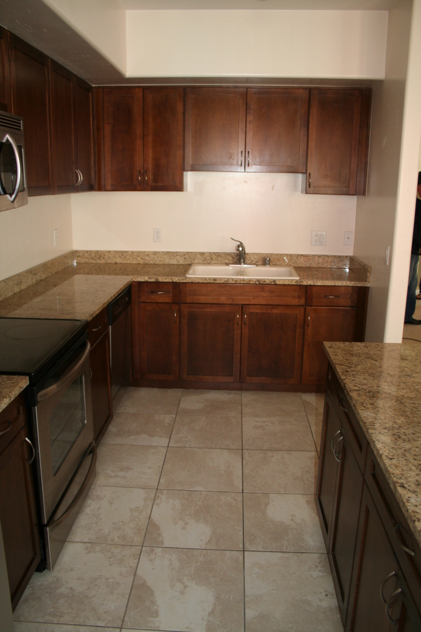 1920 East Bell Road, Unit 1098 Phoenix, AZ 85022 - Photo 3 of 8 Another View of Kitchen