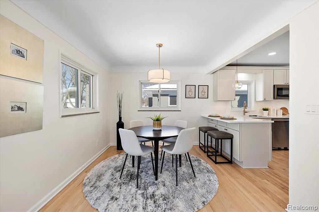 31060 East Rutland Street Beverly Hills, MI 48025 - Photo 9 of 37
