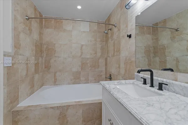 $4,300 | 3737 Alcantara Avenue, Unit D81, Doral, FL 33178