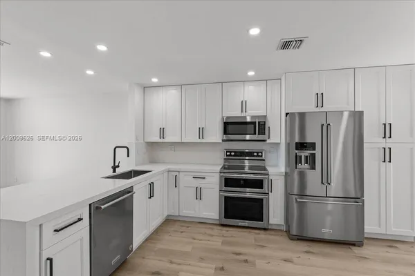 $4,300 | 3737 Alcantara Avenue, Unit D81, Doral, FL 33178