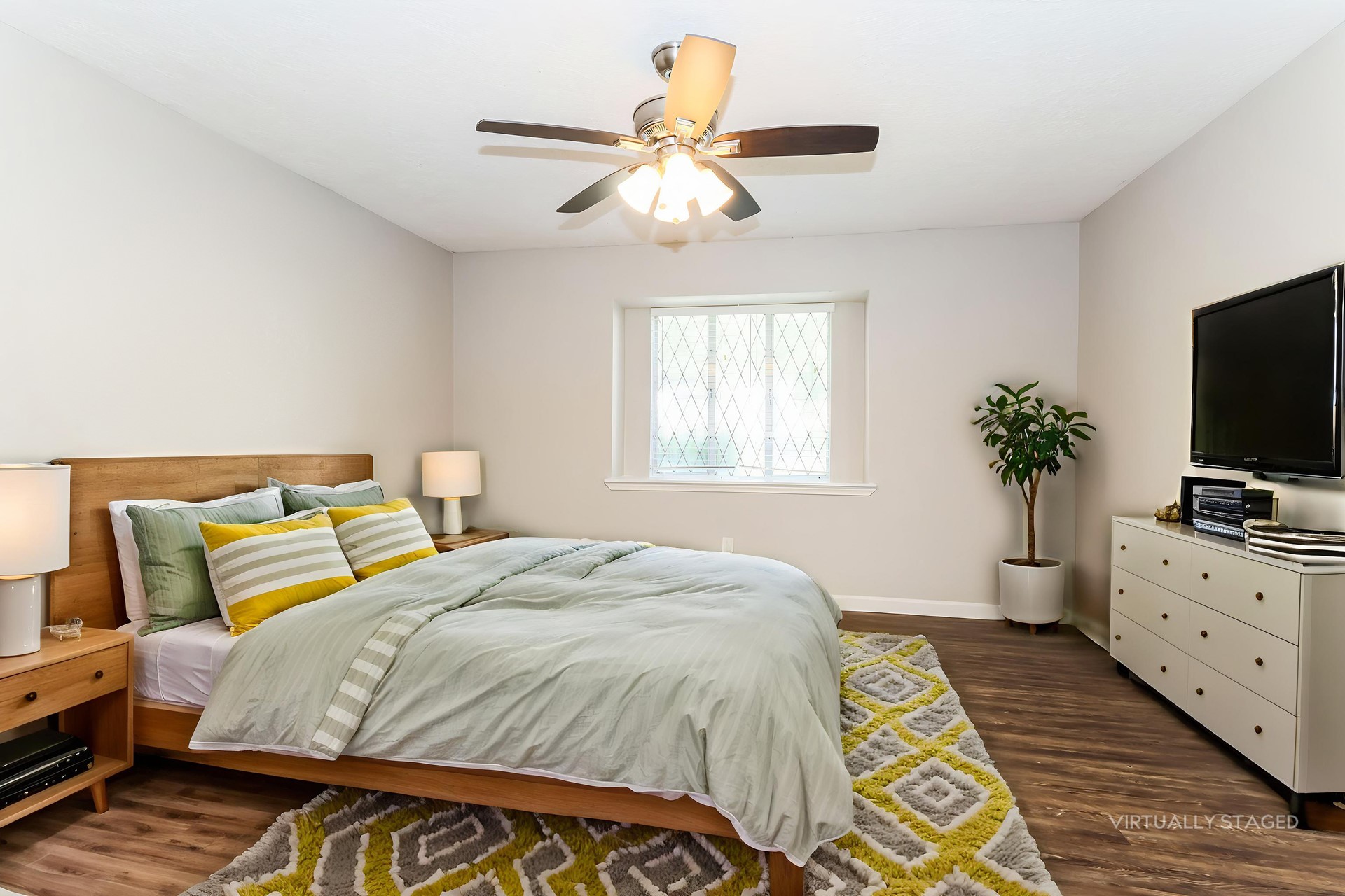 24106 Creekview Drive Spring, TX 77389 - Photo 11 of 18 Gallery Image 11