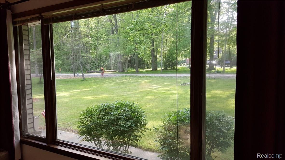 12470 Fessner Road Carleton, MI 48117 - Photo 22 of 32 20160526_180227.jpg