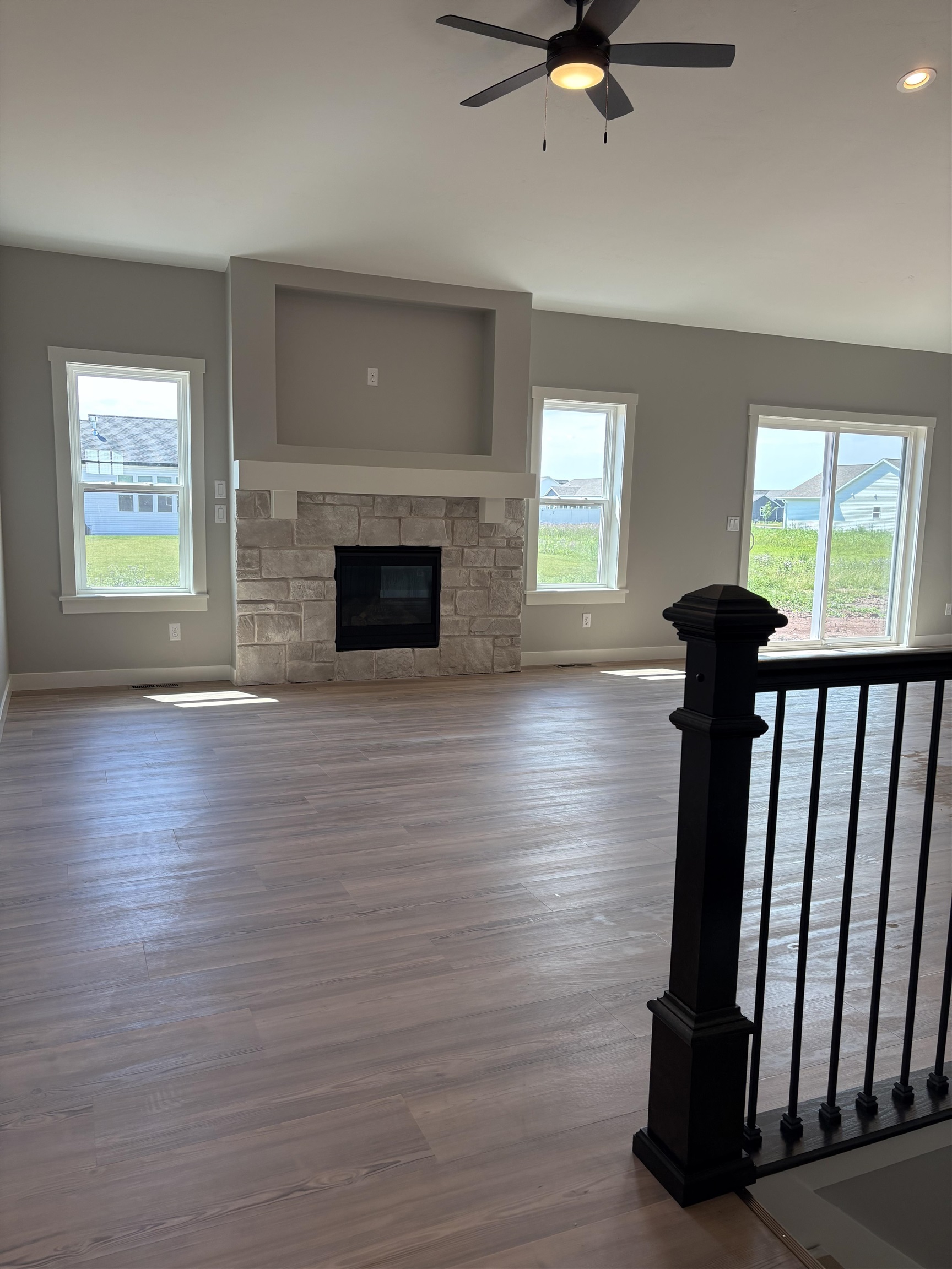 N8843 Killarney Way Menasha, WI 54952 - Photo 9 of 28