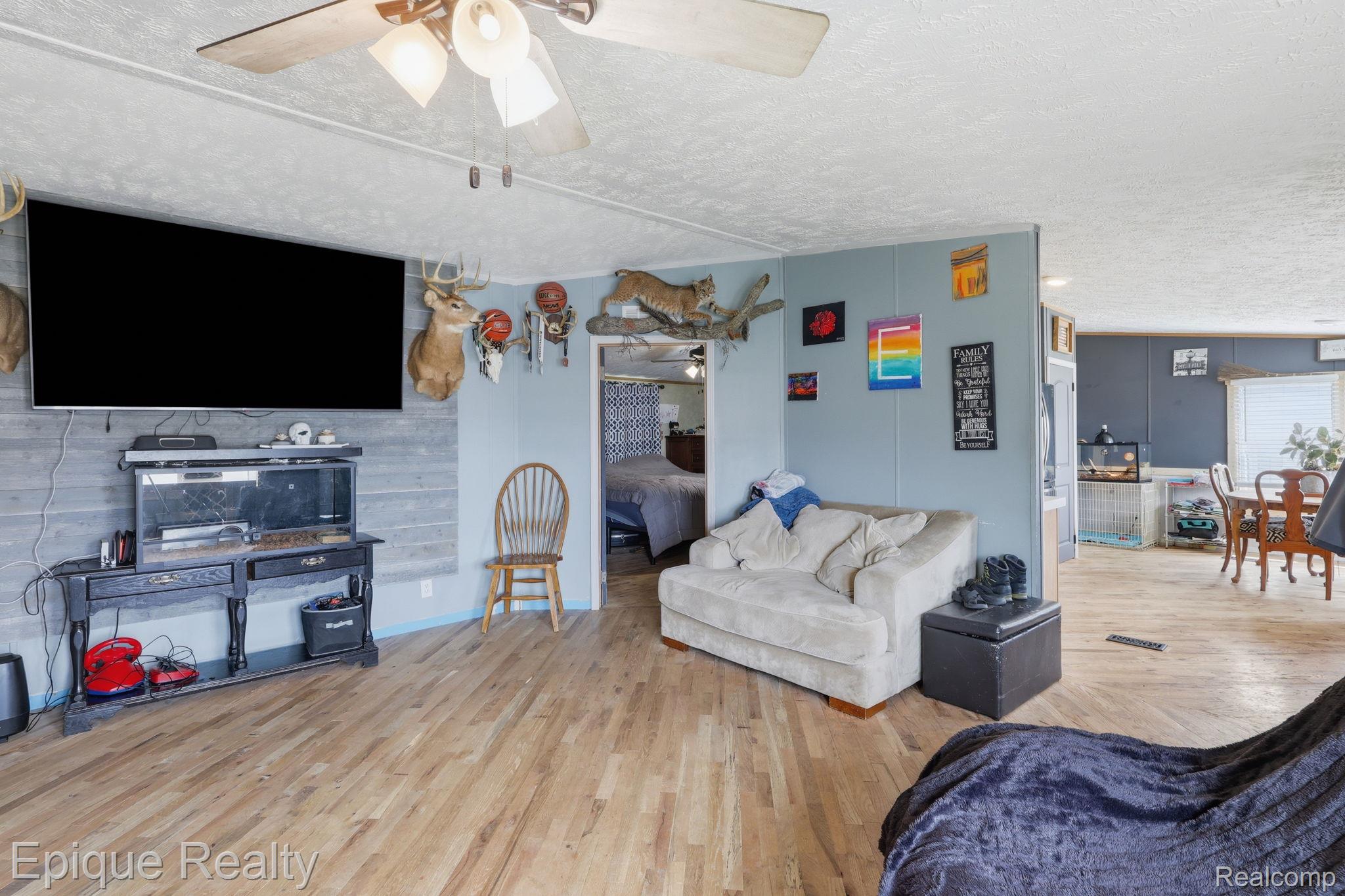 5247 Van Orden Road, Unit 604 Webberville, MI 48892 - Photo 6 of 25 6-web-or-mls-2Z6A2223_with_tv.jpg