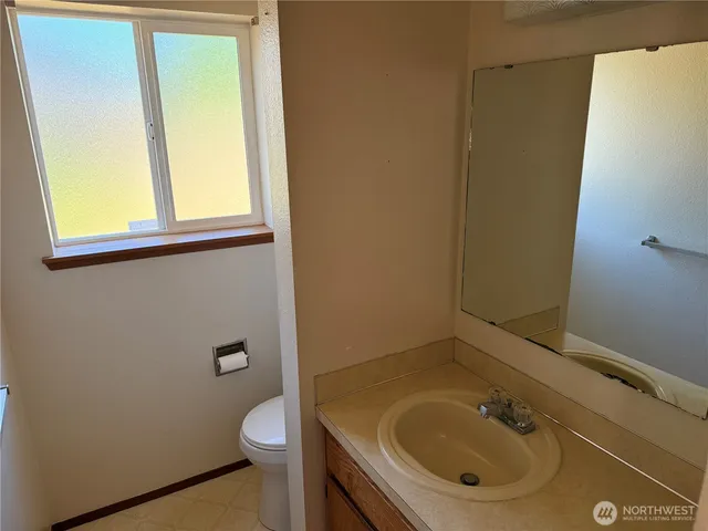 $2,100 | 4538 Wiggins Road Southeast, Olympia, WA 98501