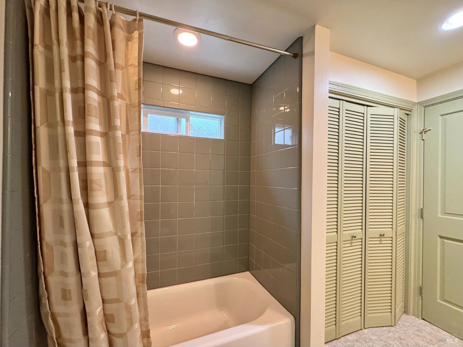 5083 Dry Creek Road Napa, CA 94558 - Photo 13 of 17