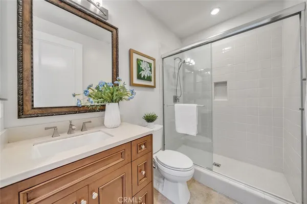 $2,850,000 | 80 Rossmore, Irvine, CA 92620