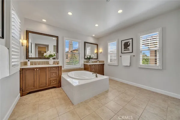 $2,850,000 | 80 Rossmore, Irvine, CA 92620