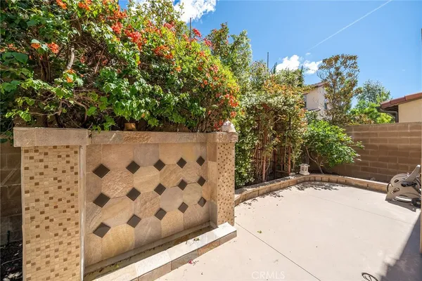 $2,850,000 | 80 Rossmore, Irvine, CA 92620