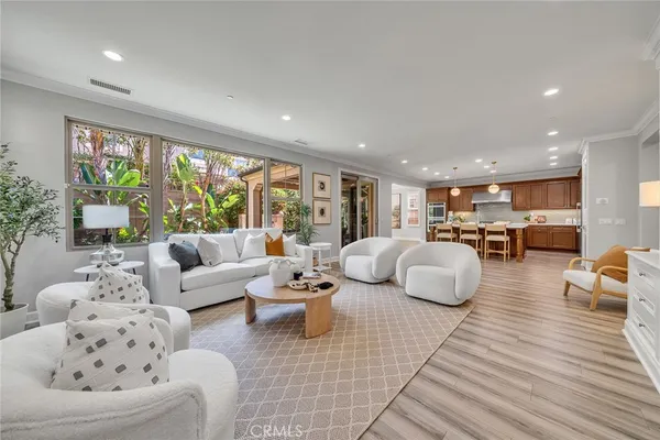 $2,850,000 | 80 Rossmore, Irvine, CA 92620