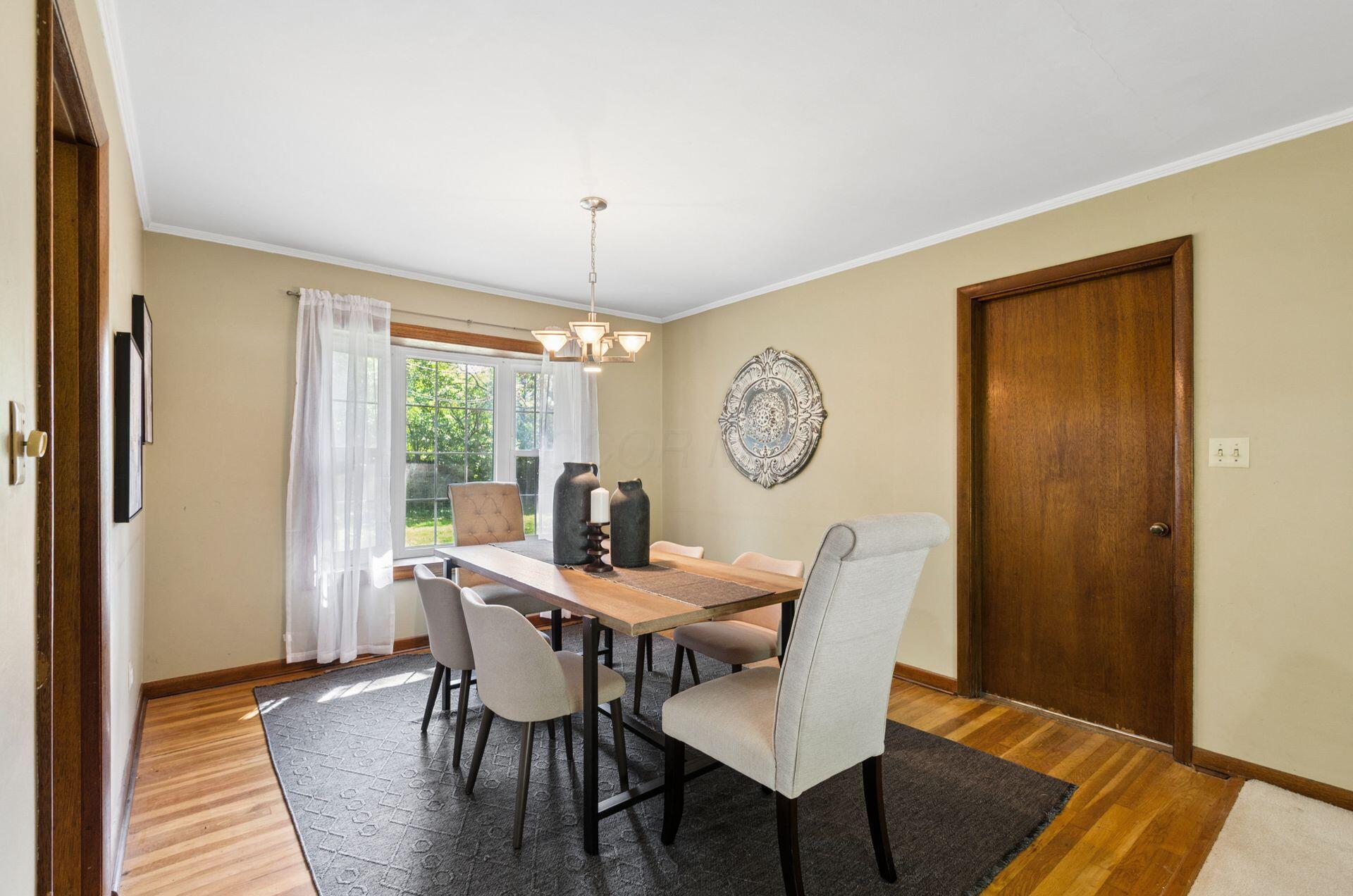 3140 Wareham Road Columbus, OH 43221 - Photo 8 of 32 Dining Room with Hard Wood Floors