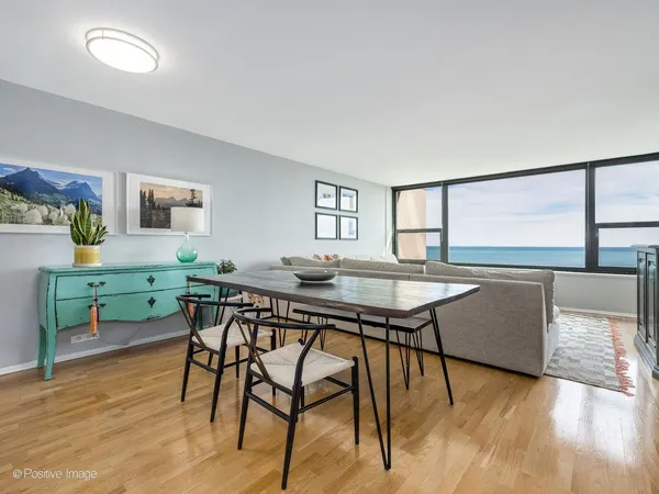 $2,650 | 1850 North Clark Street, Unit 2005, Chicago, IL 60614