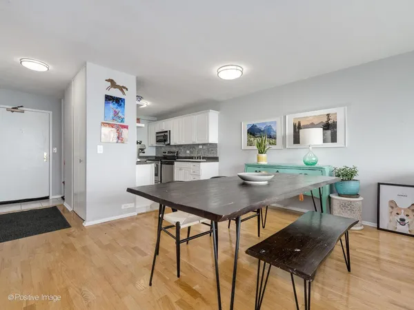 $2,650 | 1850 North Clark Street, Unit 2005, Chicago, IL 60614