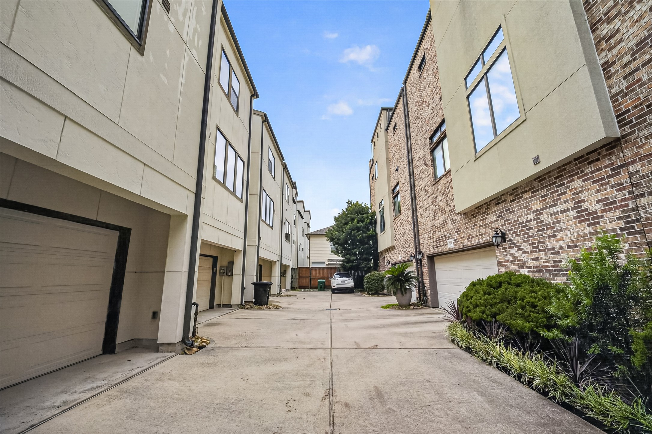 1715 Silver Street Houston, TX 77007 - Photo 3 of 19