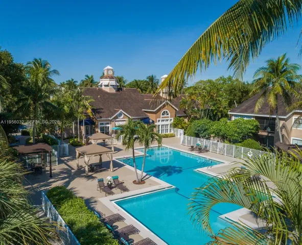 $2,400 | 15610 Southwest 105th Lane, Unit 614, Miami, FL 33196