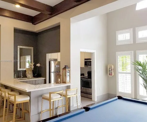 $2,400 | 15610 Southwest 105th Lane, Unit 614, Miami, FL 33196