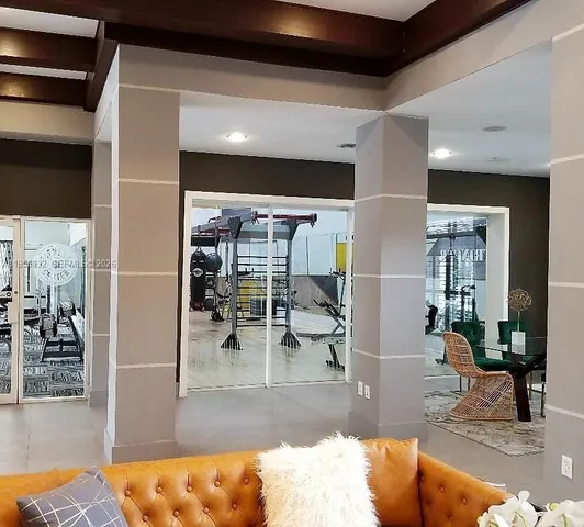 $2,400 | 15610 Southwest 105th Lane, Unit 614, Miami, FL 33196