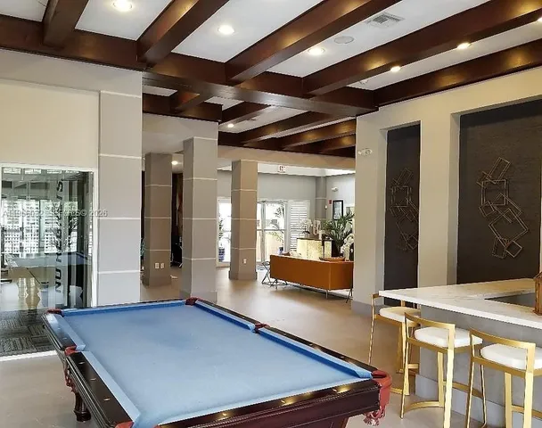 $2,400 | 15610 Southwest 105th Lane, Unit 614, Miami, FL 33196