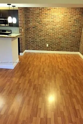 $2,400 | 15610 Southwest 105th Lane, Unit 614, Miami, FL 33196