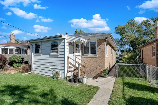 $469,000 | 8152 North Ozark Avenue, Niles, IL 60714