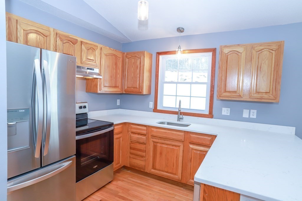 10 Polly Road Wales, MA 01081 - Photo 11 of 26