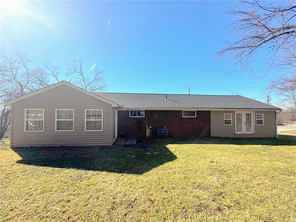 650 Monaca Road Aliquippa, PA 15001 - Photo 3 of 24 Gallery Image 3