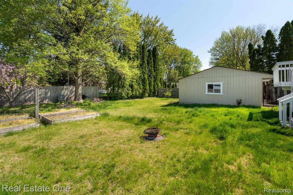 727 Hidden Ridge Drive Troy, MI 48083 - Photo 33 of 36
