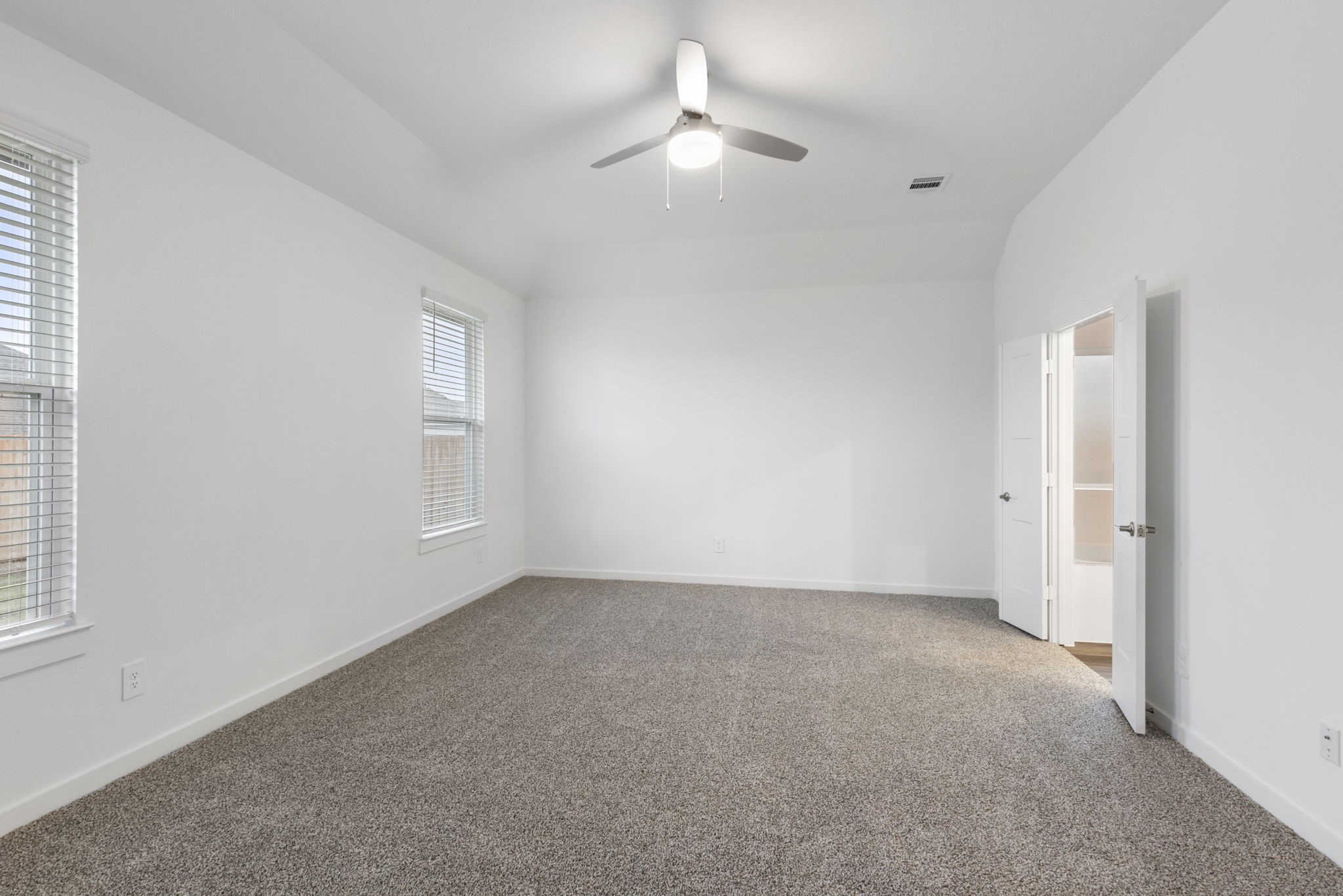 1589 Oakdale Crest Road Montgomery, TX 77316 - Photo 18 of 33 The Primary Bedroom is spacious at approx 20' x 14'!