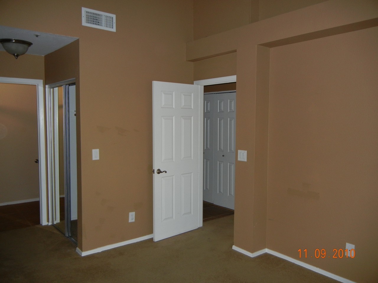 1633 East Lakeside Drive, Unit 51 Gilbert, AZ 85234 - Photo 22 of 36 056