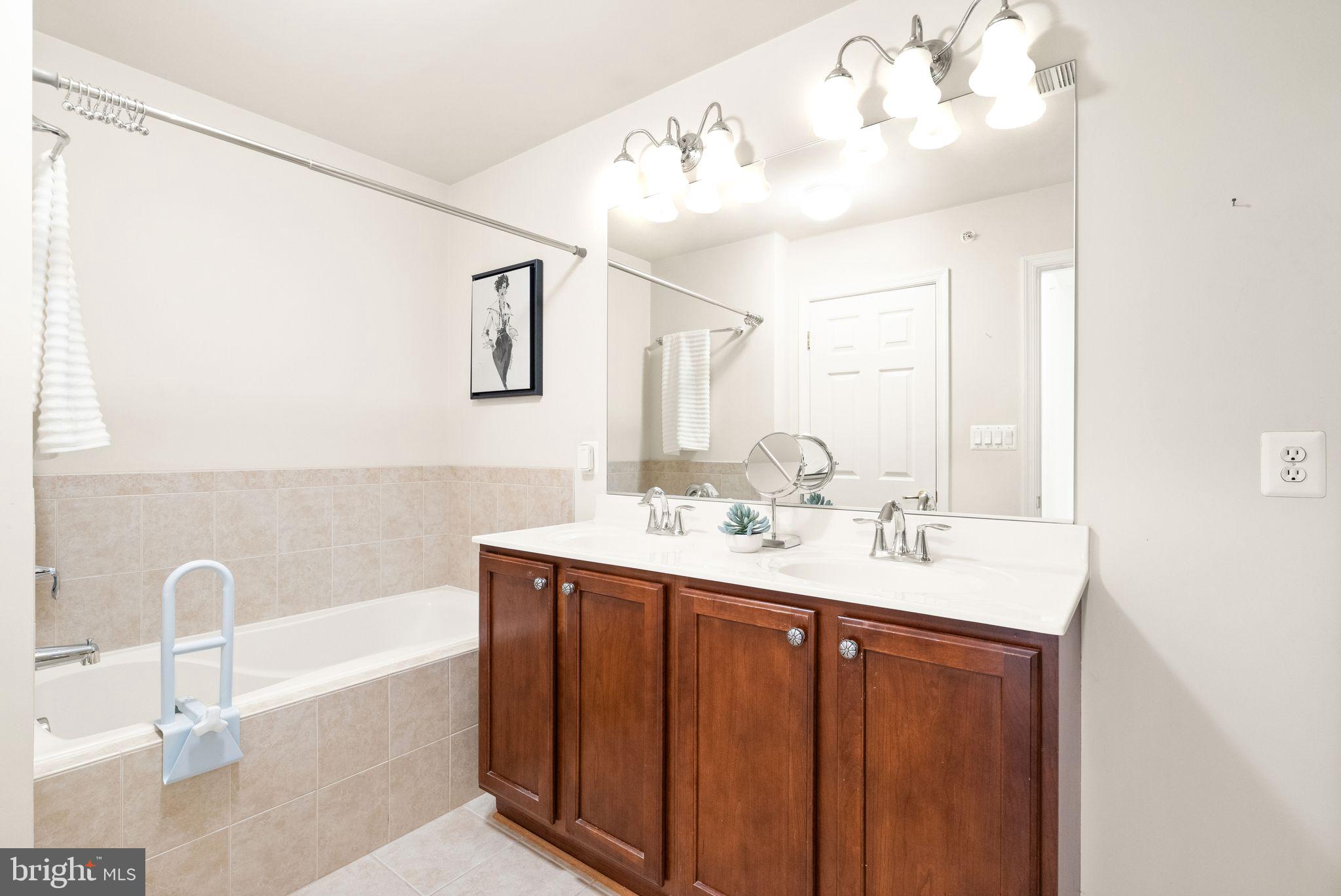 11205 Wortham Crest Circle Manassas, VA 20109 - Photo 33 of 36