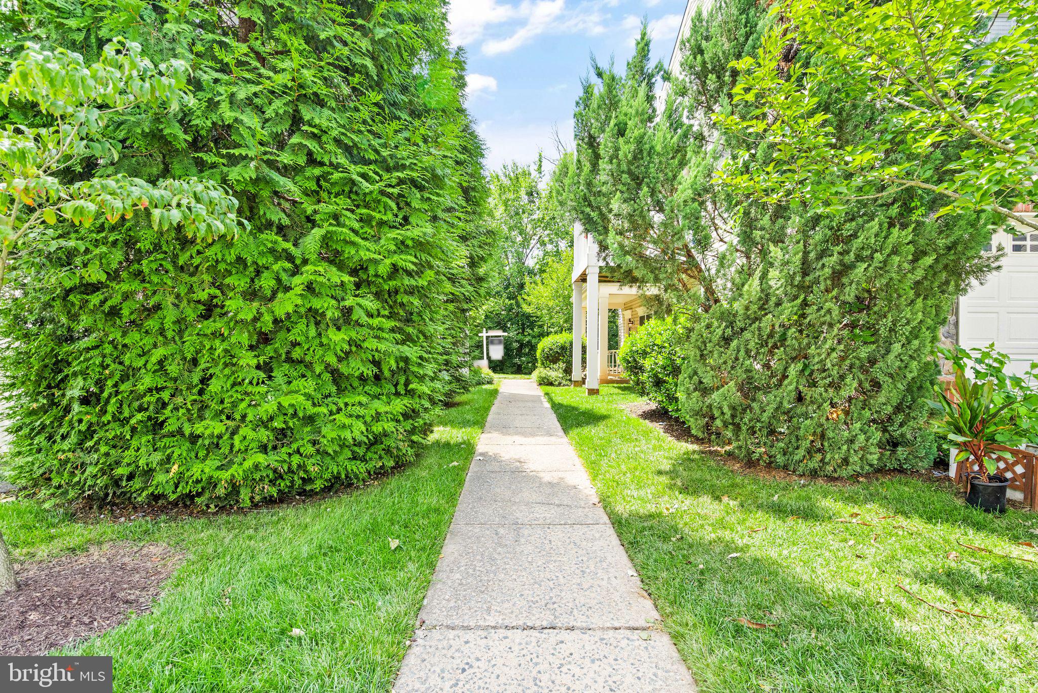 11205 Wortham Crest Circle Manassas, VA 20109 - Photo 7 of 36