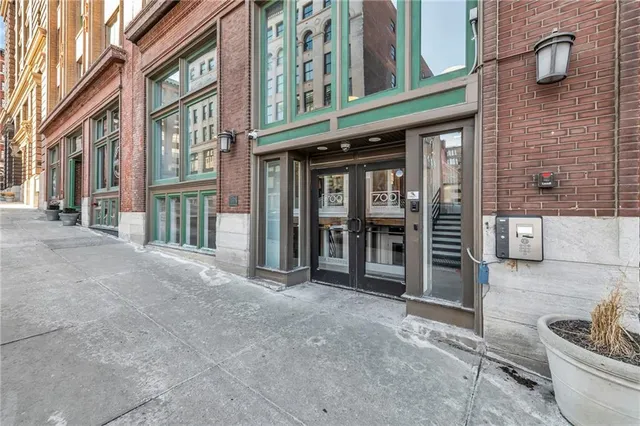 $162,500 | 700 Broadway Boulevard, Unit 310, Kansas City, MO 64105