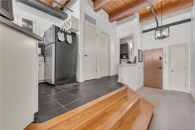 $162,500 | 700 Broadway Boulevard, Unit 310, Kansas City, MO 64105