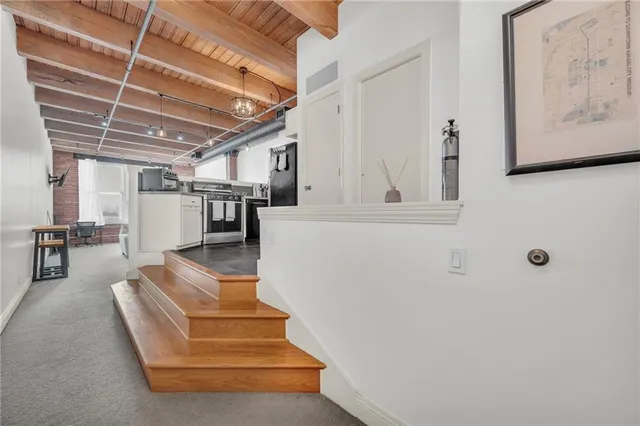 $162,500 | 700 Broadway Boulevard, Unit 310, Kansas City, MO 64105