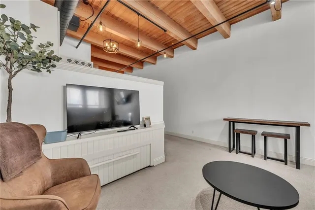 $162,500 | 700 Broadway Boulevard, Unit 310, Kansas City, MO 64105